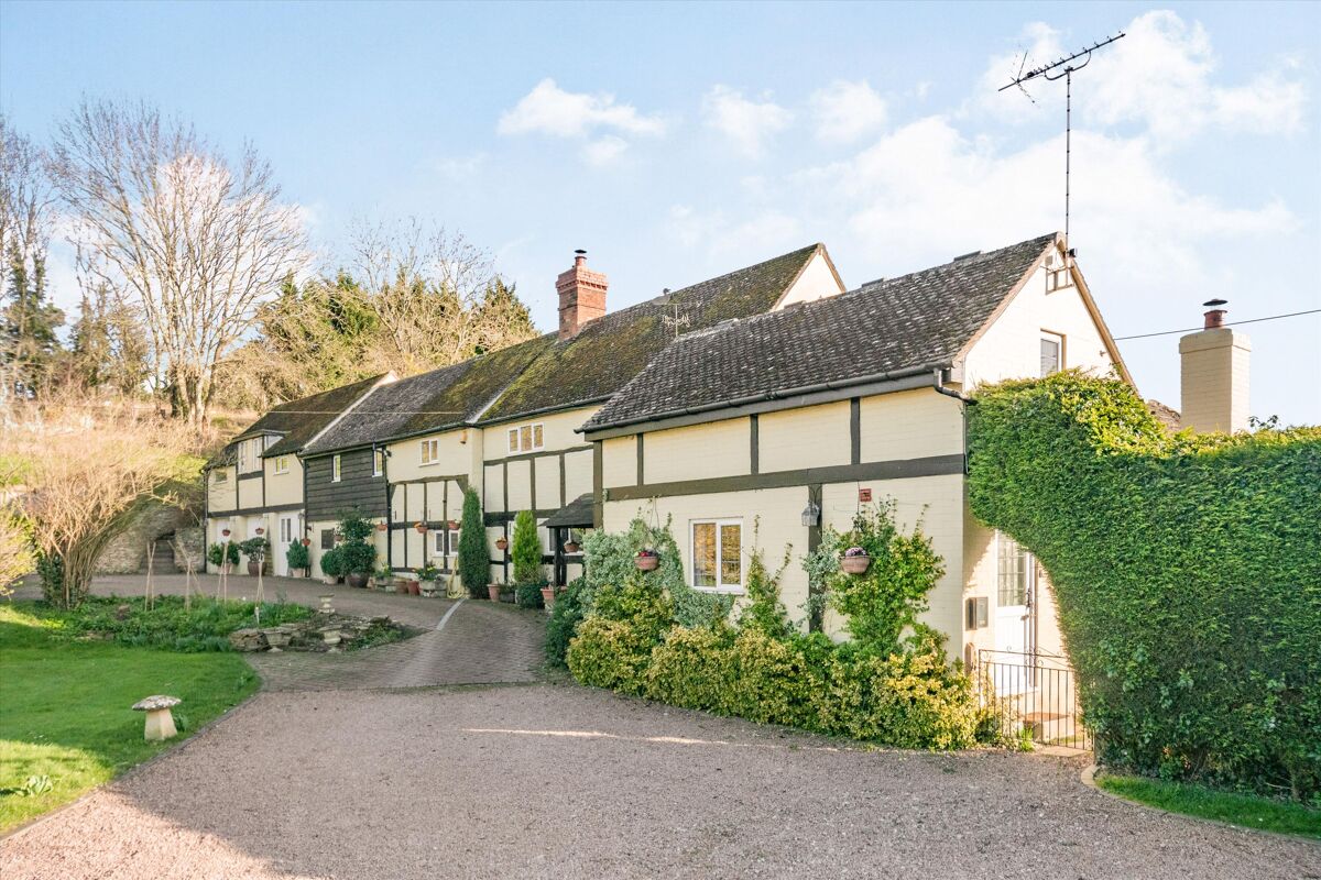 house for sale in Deerhurst Walton, Deerhurst, Gloucester