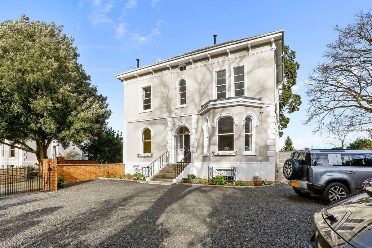 house for sale in Moorend Park Road, Cheltenham, Gloucestershire, GL53 CHE012191039 Knight Frank