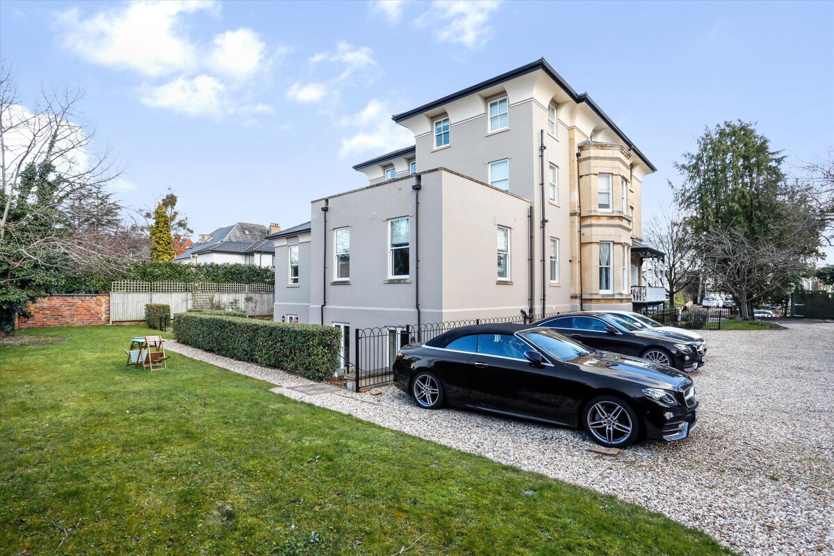 flat for sale in Fulshaw Lodge, 53 Christchurch Road, Cheltenham