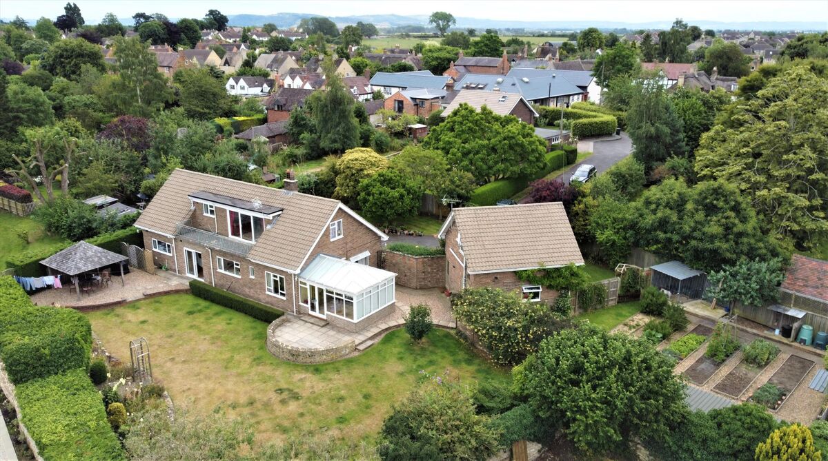 house for sale in Old Mansion Drive, Bredon, Tewkesbury