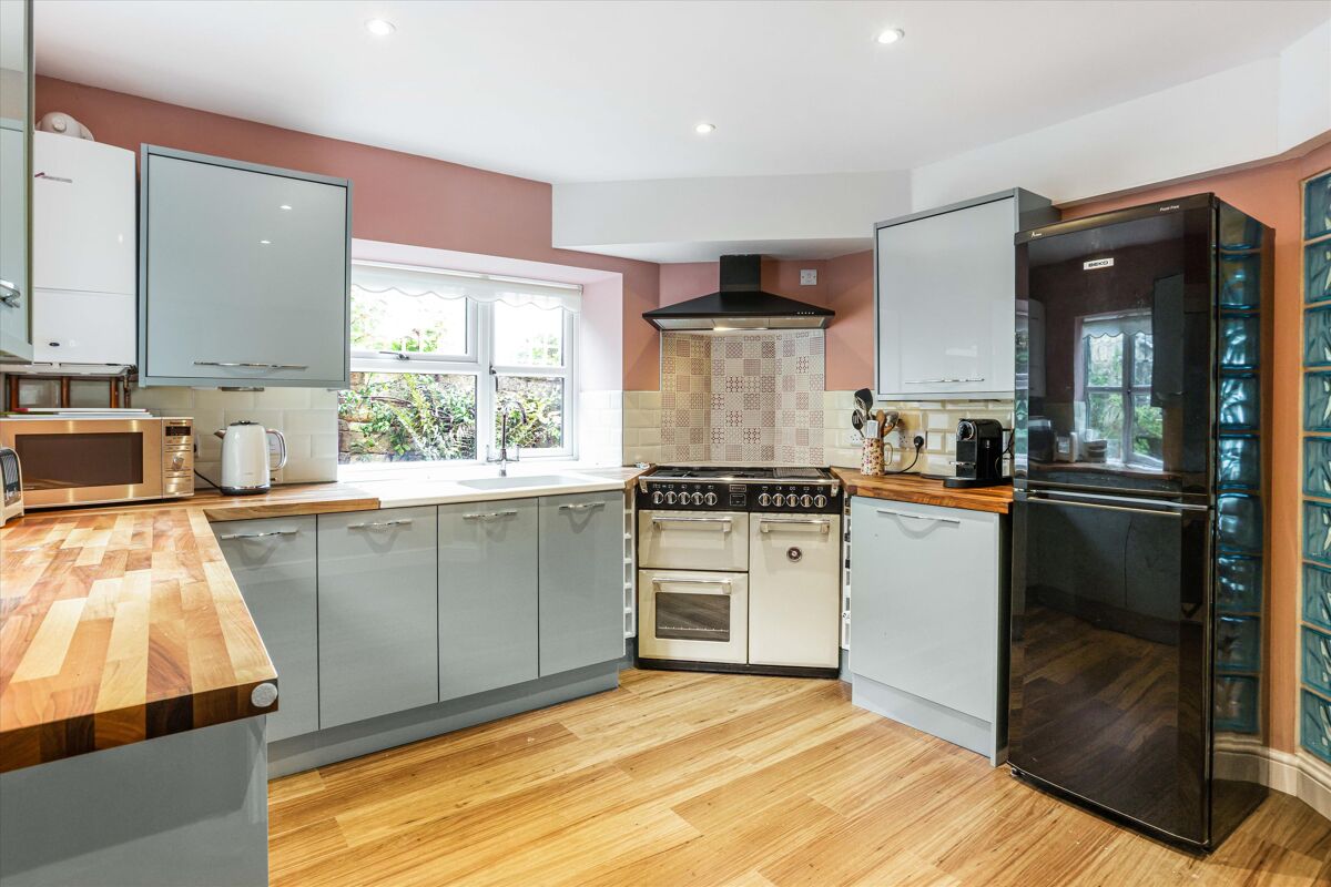 house for sale in Castle Street, Cheltenham