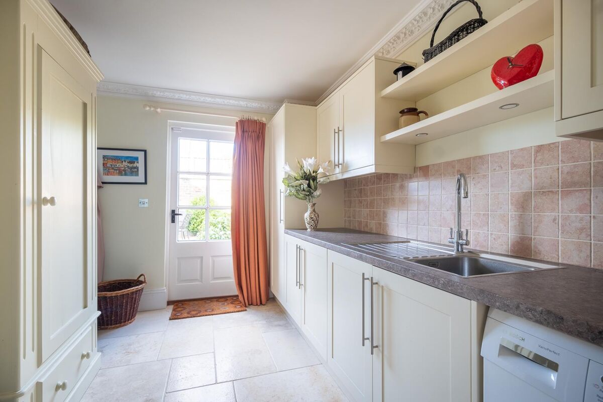 house for sale in Lansdown Parade, Cheltenham, Gloucestershire, GL50