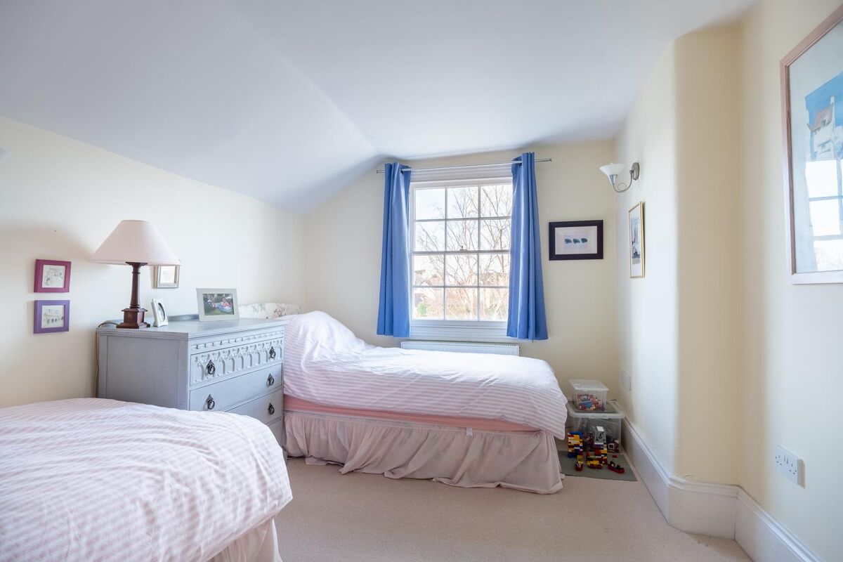 house for sale in Lansdown Parade, Cheltenham, Gloucestershire, GL50