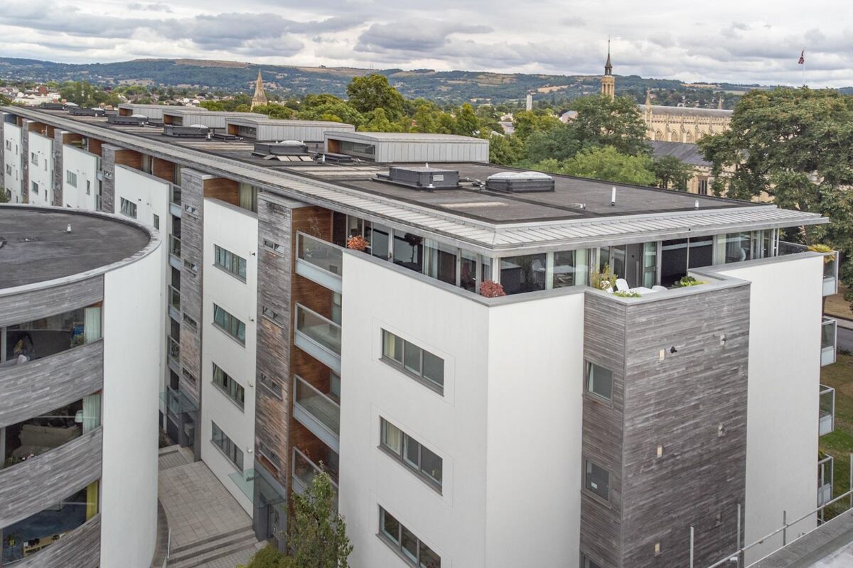flat for sale in Century Court, Montpellier Grove, Cheltenham