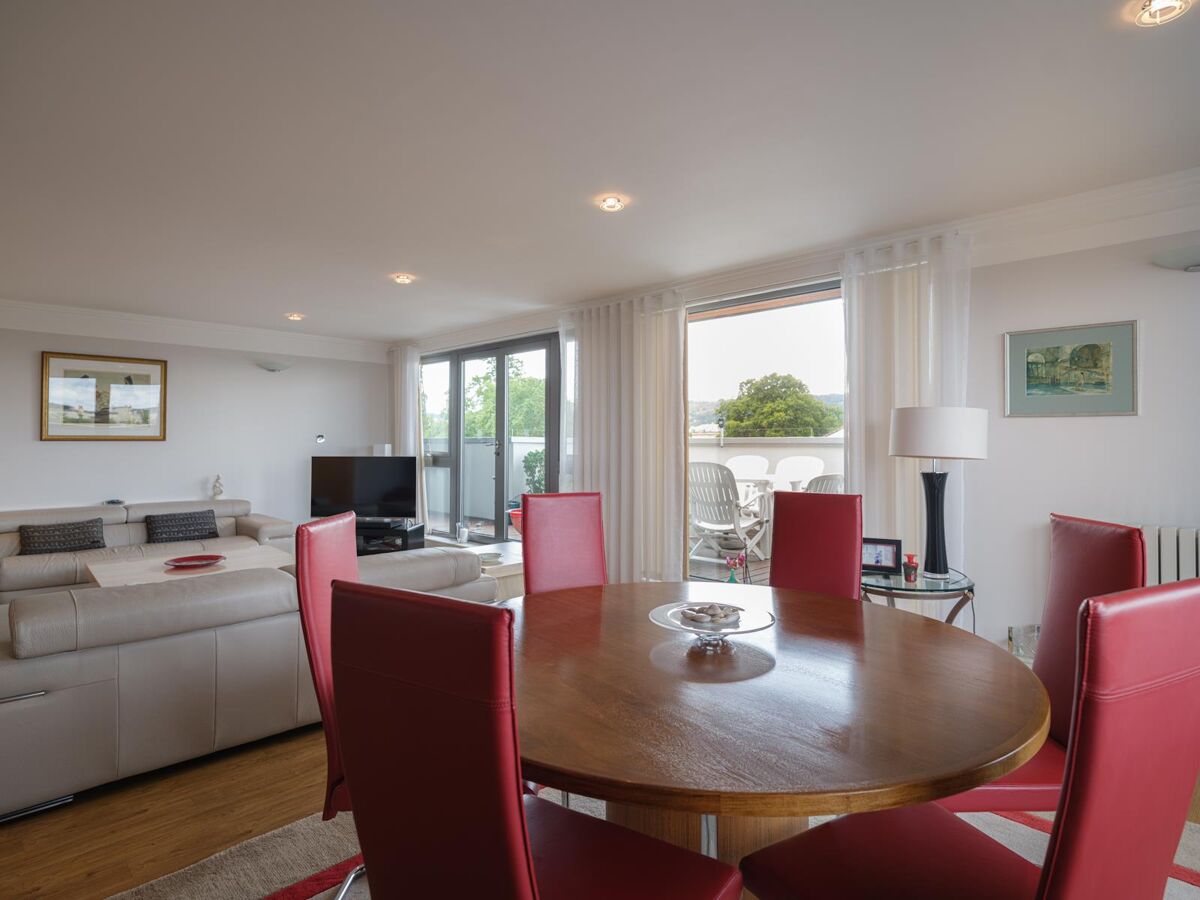 flat for sale in Century Court, Montpellier Grove, Cheltenham