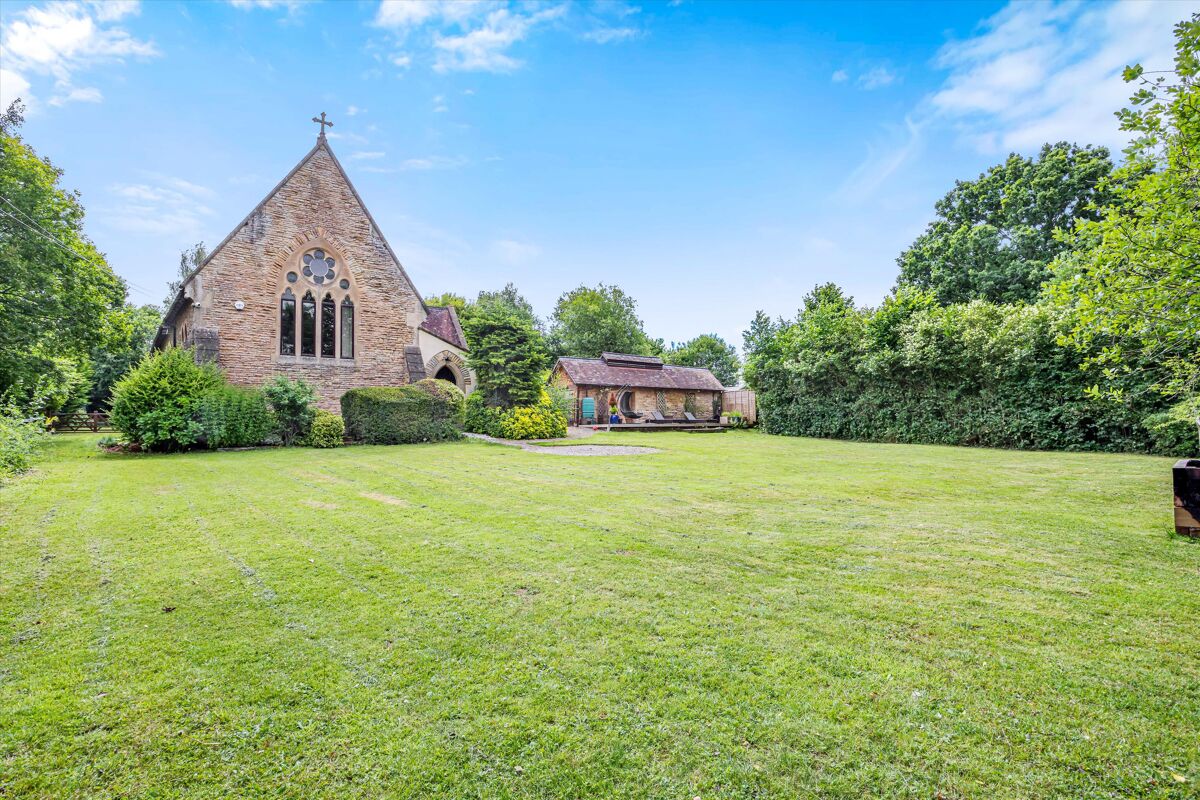 house for sale in Stoney Road, Kilcot, Newent, Gloucestershire, GL18