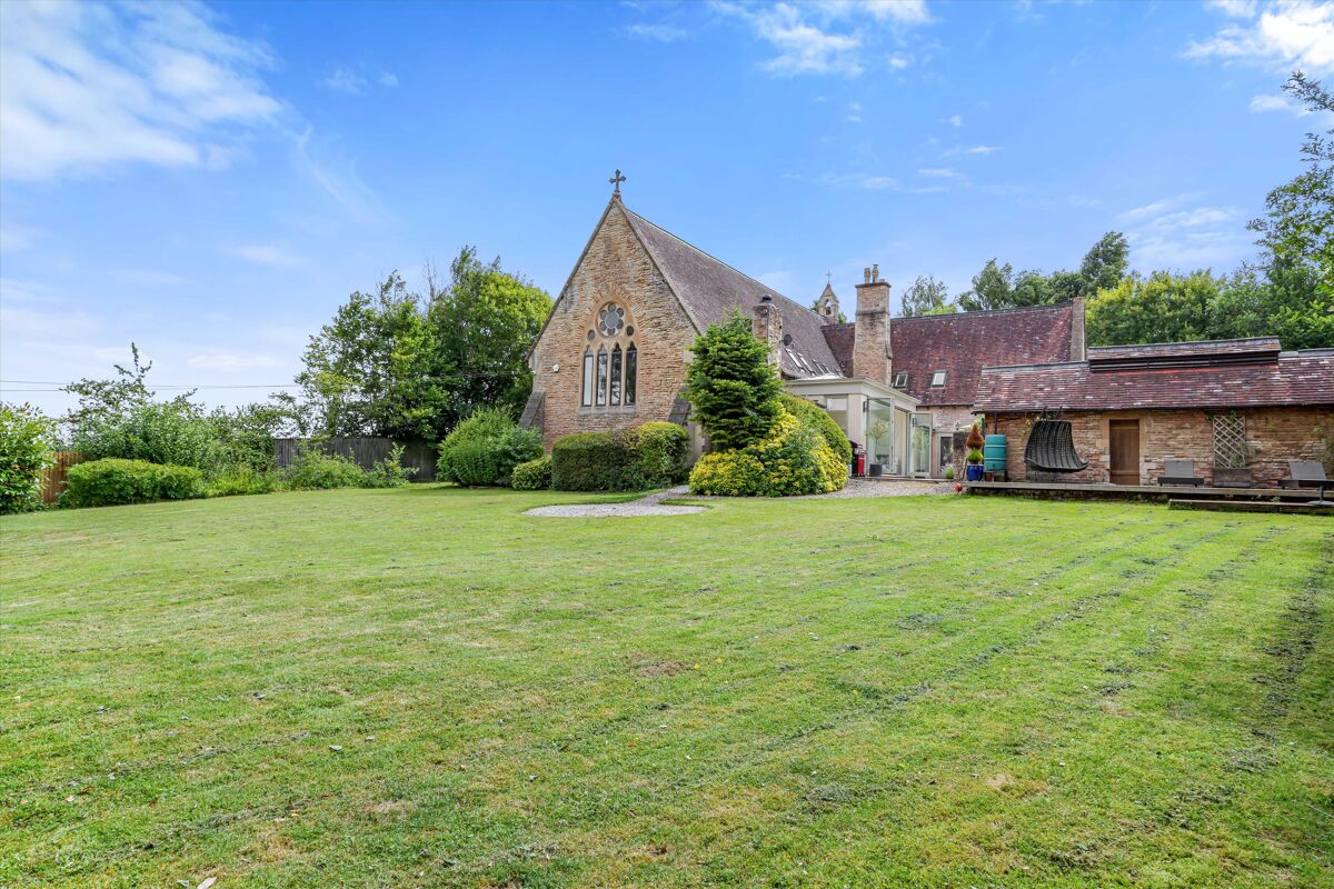 house for sale in Stoney Road, Kilcot, Newent, Gloucestershire, GL18