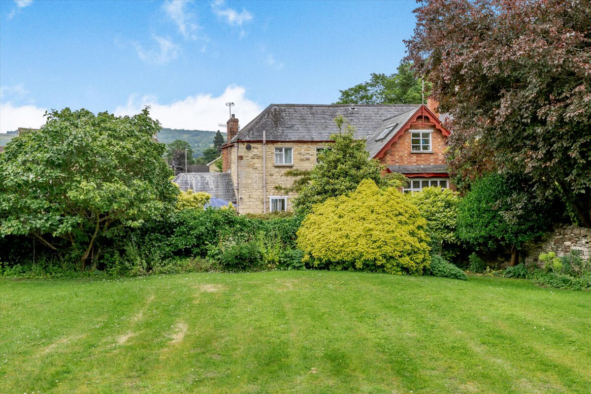 house for sale in the middle of Prestbury, Cheltenham, Gloucestershire