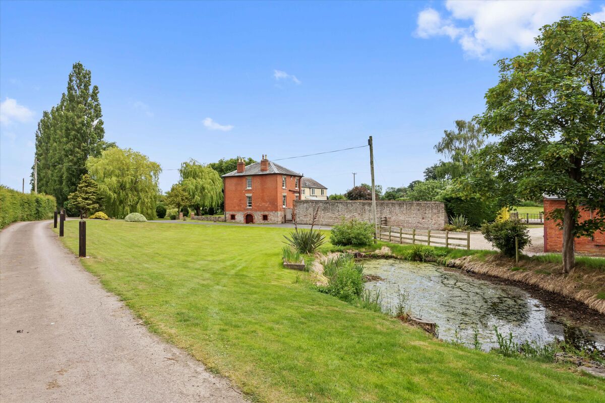 house for sale in Dymock, Gloucestershire, GL18 CHE012262285 Knight