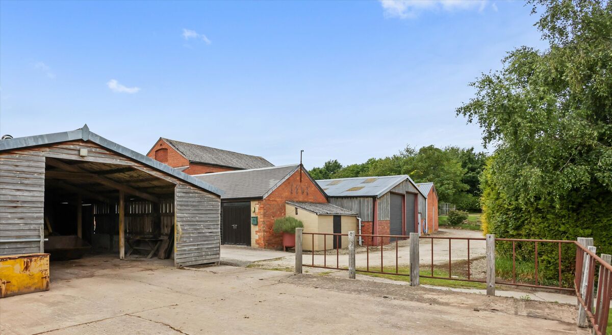 house for sale in Dymock, Gloucestershire, GL18 CHE012262285 Knight