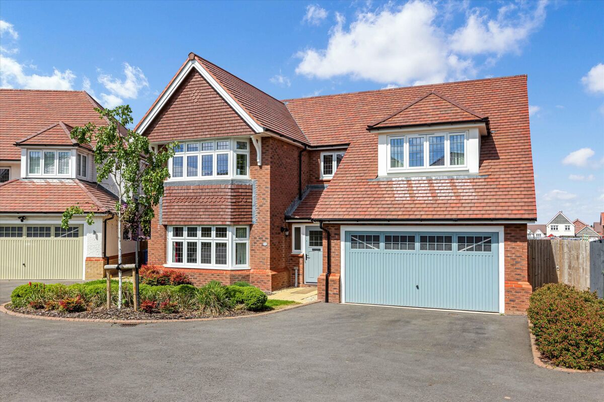 house for sale in Bluebell Close, Cheltenham, Gloucestershire, GL53