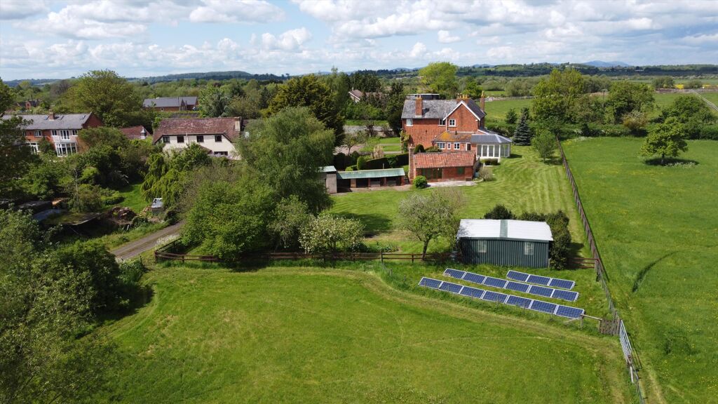 Image of Tewkesbury Road, The Leigh, Gloucester, Gloucestershire, GL19