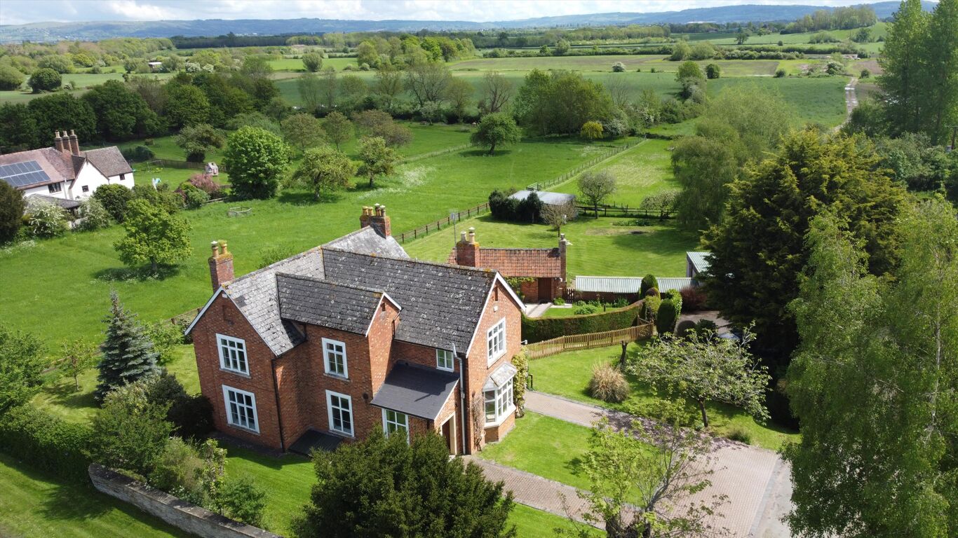 Image of Tewkesbury Road, The Leigh, Gloucester, Gloucestershire, GL19