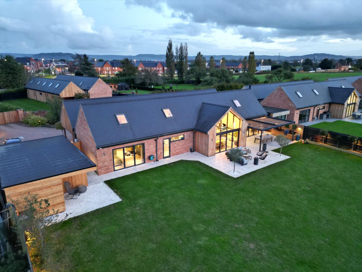 house for sale in Tewkesbury Road, Twigworth, Gloucester