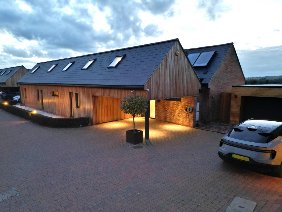 house for sale in Tewkesbury Road, Twigworth, Gloucester