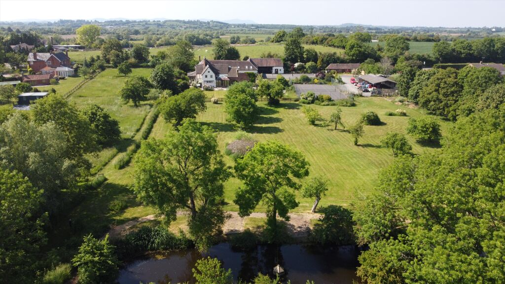 Image of Tewkesbury Road, The Leigh, Gloucester, Gloucestershire, GL19