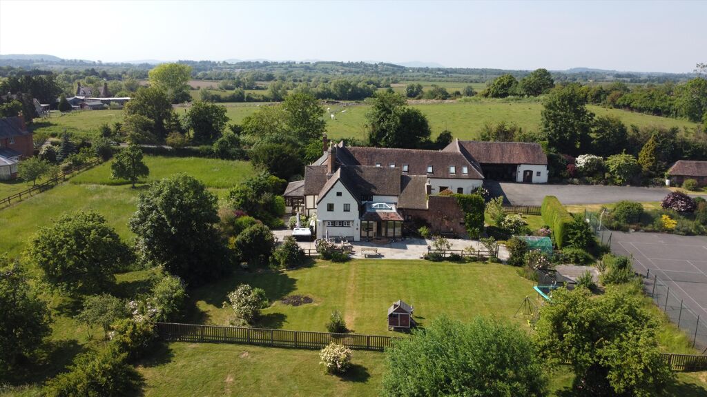 Image of Tewkesbury Road, The Leigh, Gloucester, Gloucestershire, GL19