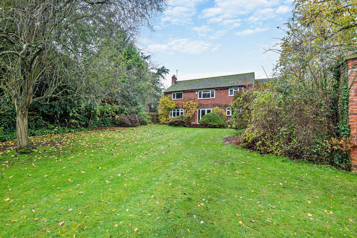 house for sale in Fleet Road, Twyning, Tewkesbury, Gloucestershire