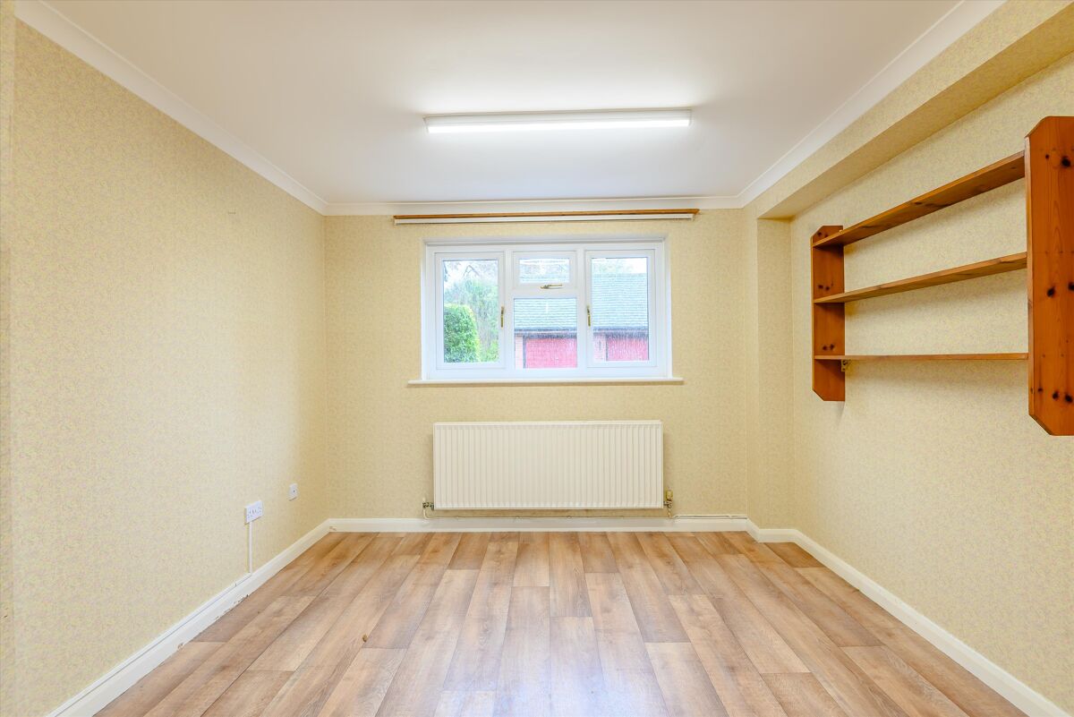 house for sale in Fleet Road, Twyning, Tewkesbury, Gloucestershire