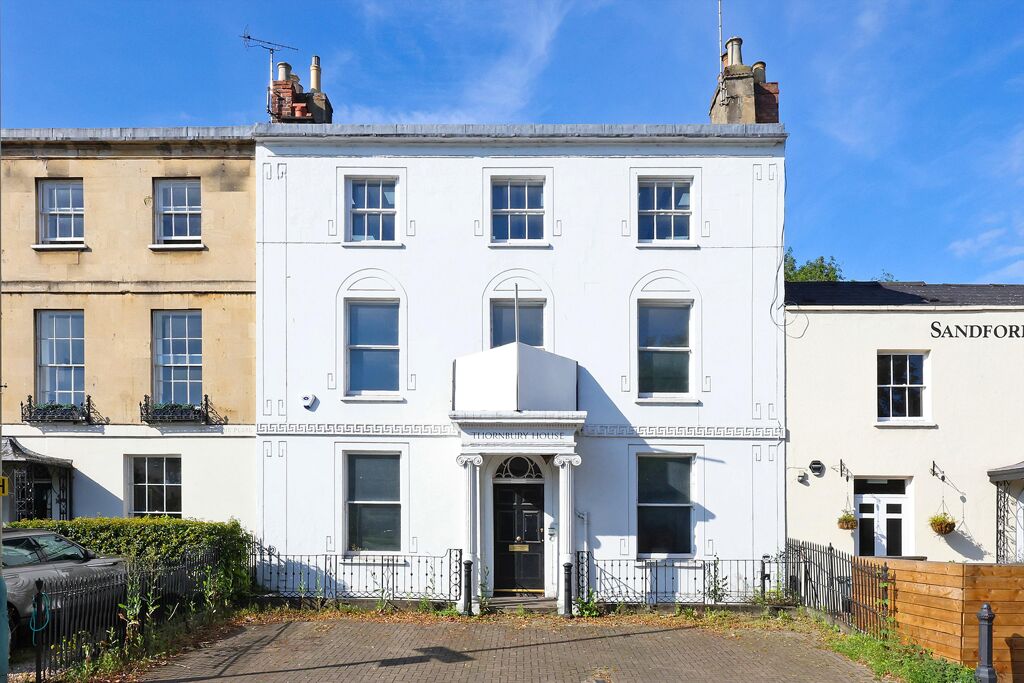 Image of High Street, Cheltenham, Gloucestershire, GL50.