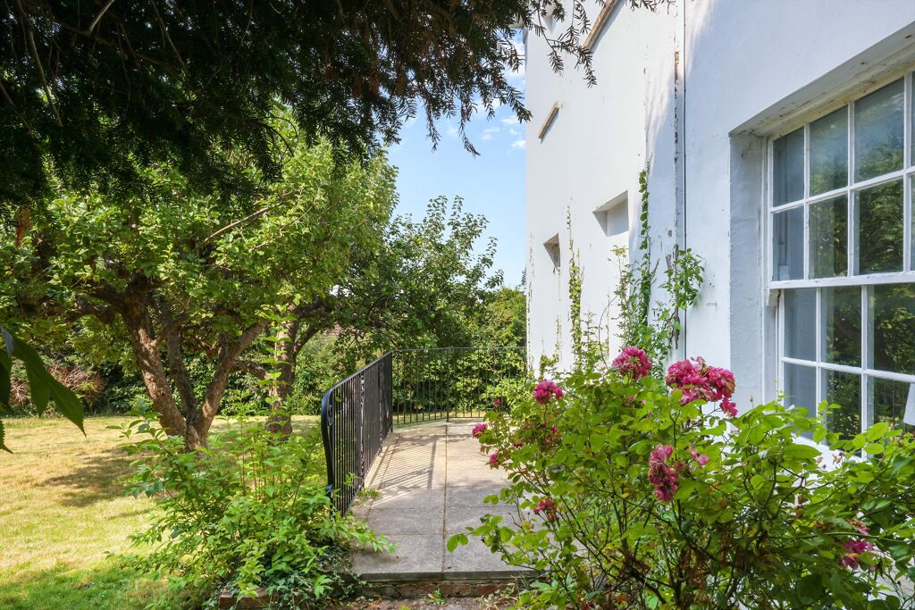 Image of Shurdington Road, Cheltenham, Gloucestershire, GL53