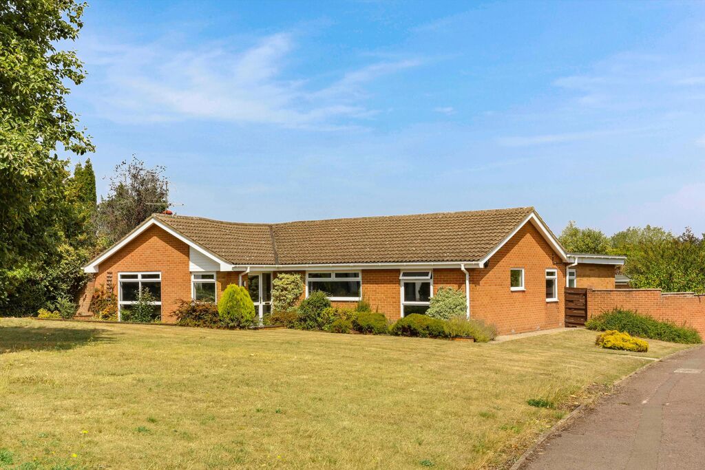 Image of Hartley Close, Charlton Kings, Cheltenham, Gloucestershire, GL53