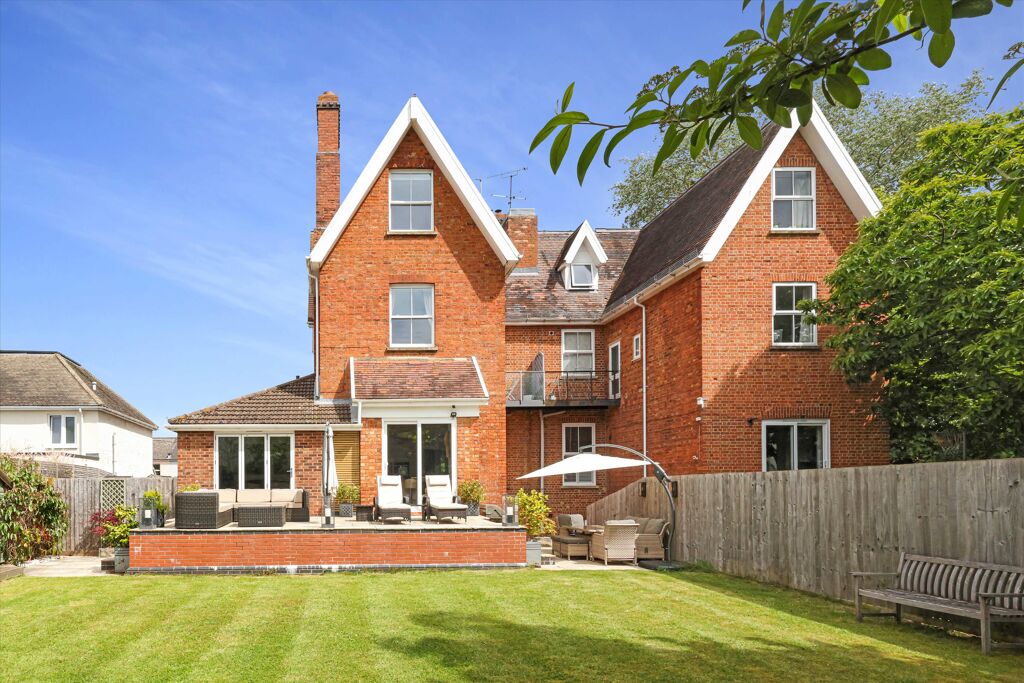 Image of Lyefield Road West, Charlton Kings, Cheltenham, Gloucestershire, GL53