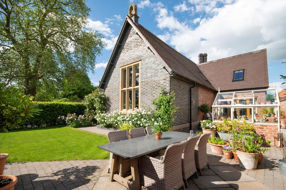 house for sale in Birlingham, on the Gloucestershire/Worcestershire