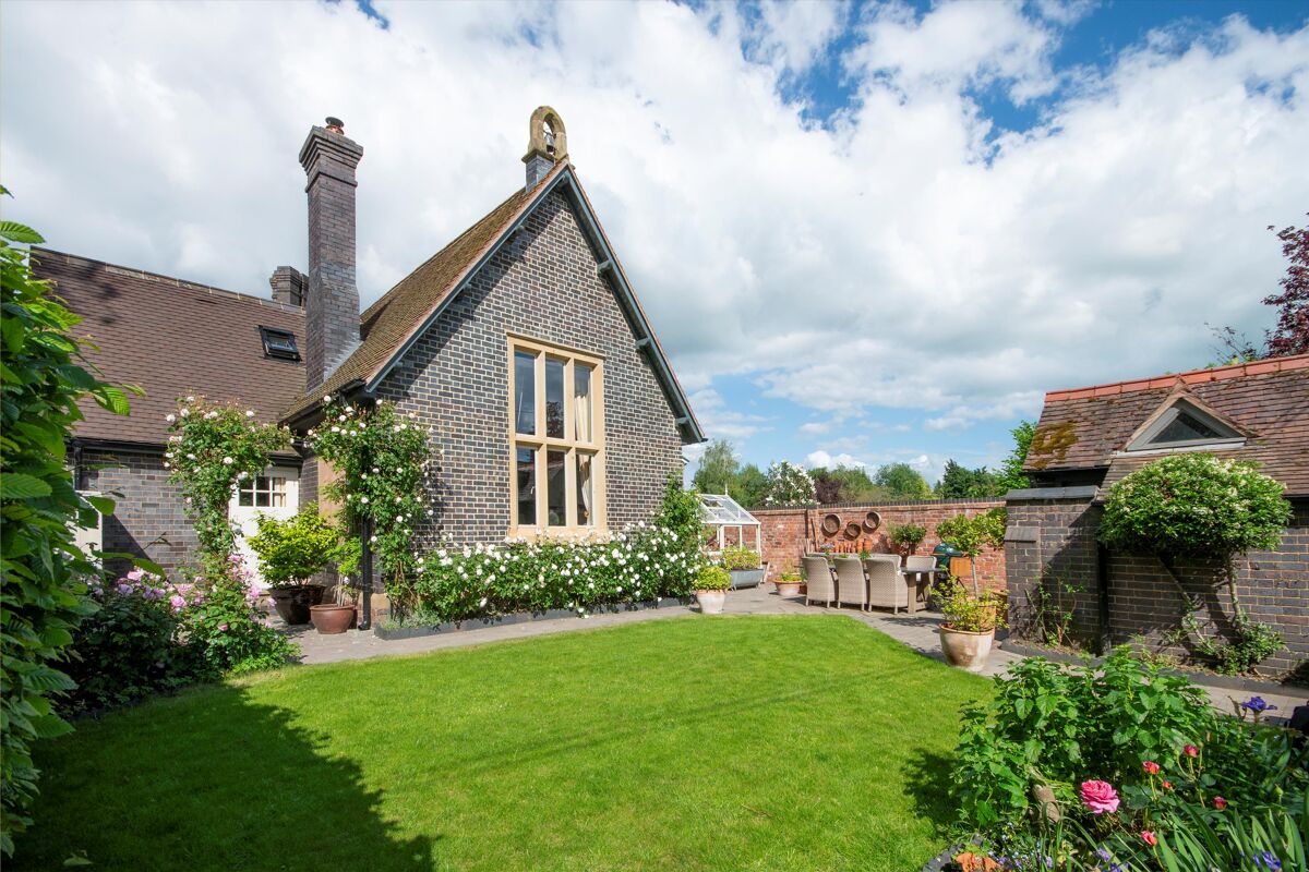 house for sale in Birlingham, on the Gloucestershire/Worcestershire