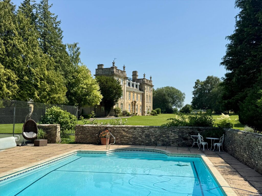 Image of Sandywell Park, Whittington, Cheltenham, Gloucestershire, GL54
