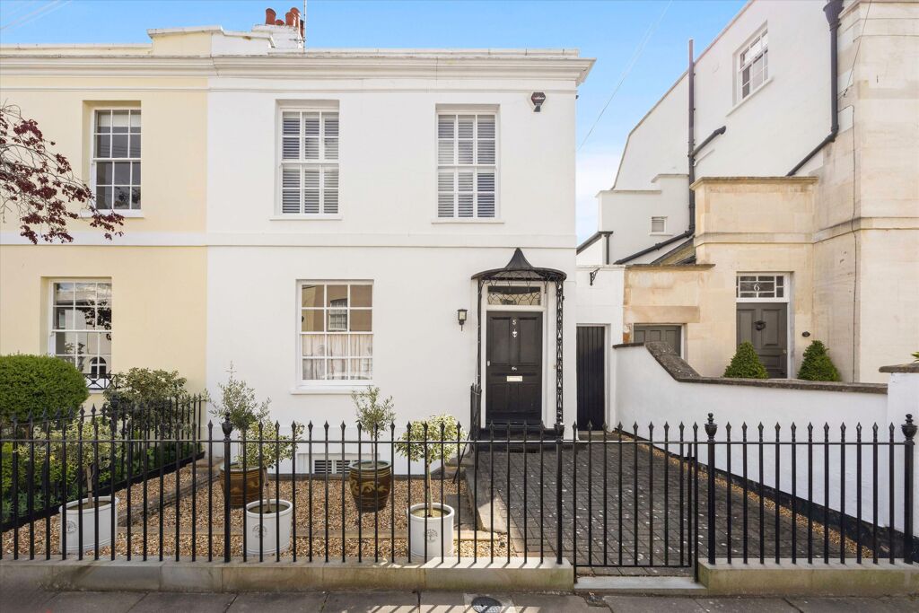Image of Montpellier Villas, Cheltenham, Gloucestershire GL50