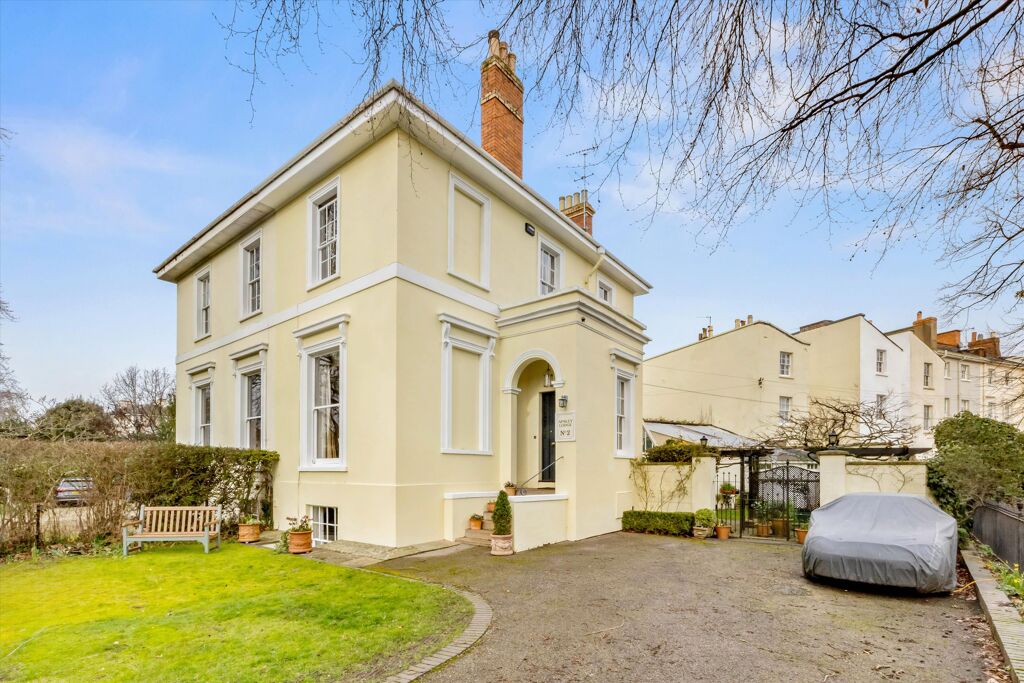Image of Apsley Lodge, Pittville Circus, Cheltenham, Gloucestershire GL52