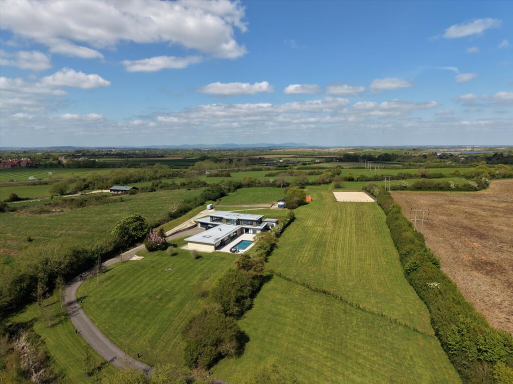 Image of Hyde Lane, Cheltenham, Gloucestershire, GL51