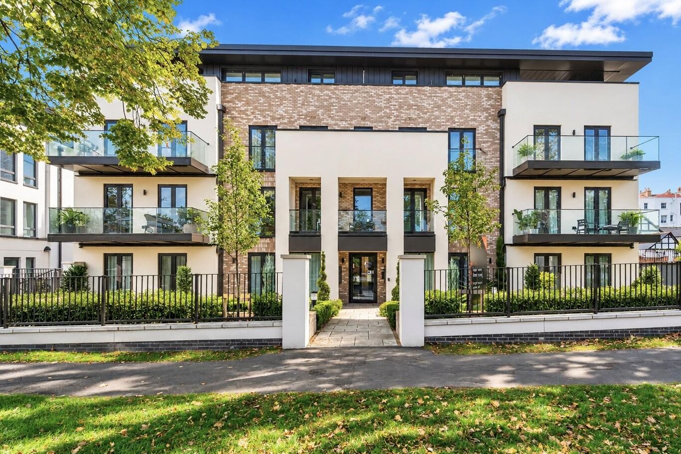 Image of Parabola Road, Cheltenham, Gloucestershire GL50