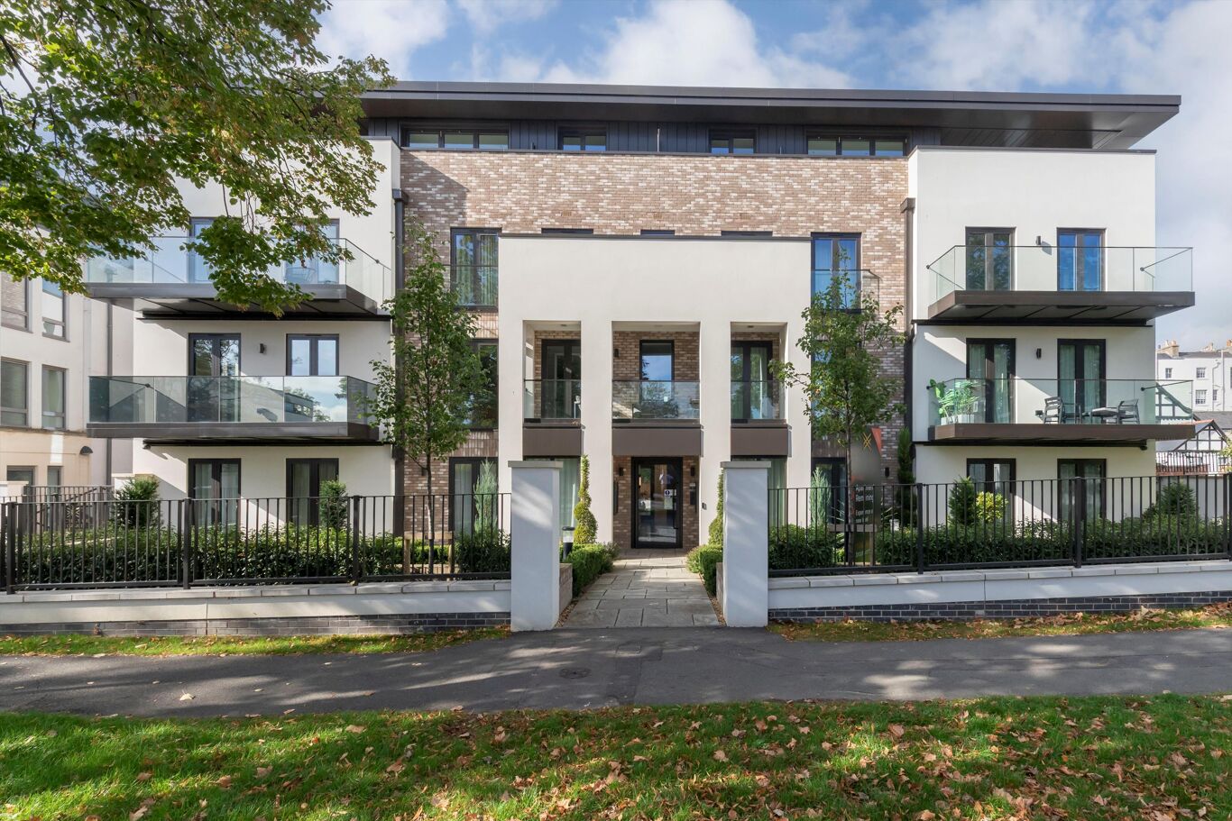 Image of Parabola Road, Cheltenham, Gloucestershire GL50
