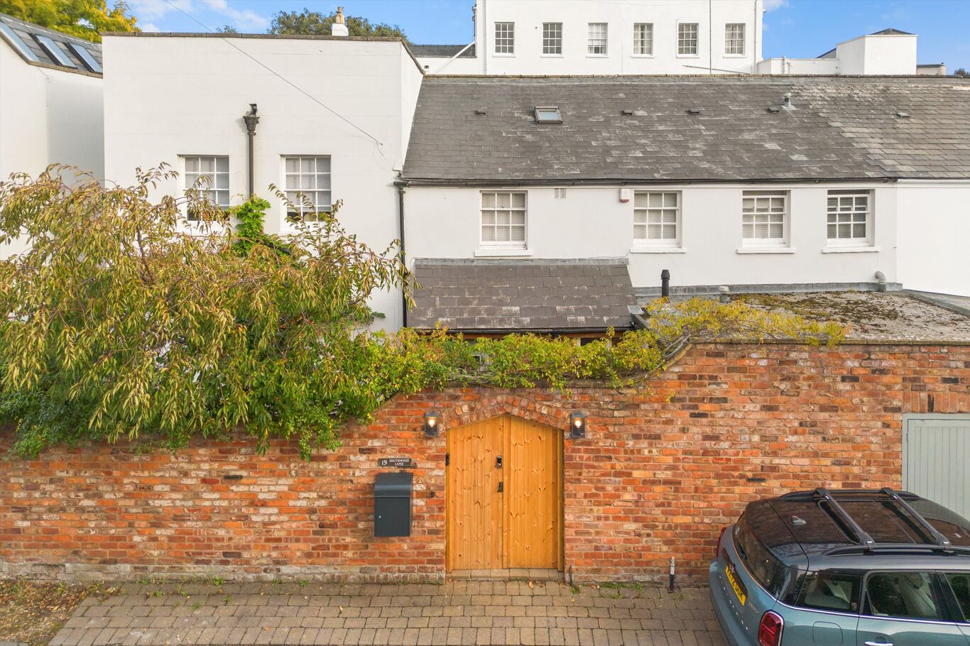 Image of Southwood Lane, Cheltenham, Gloucestershire GL50