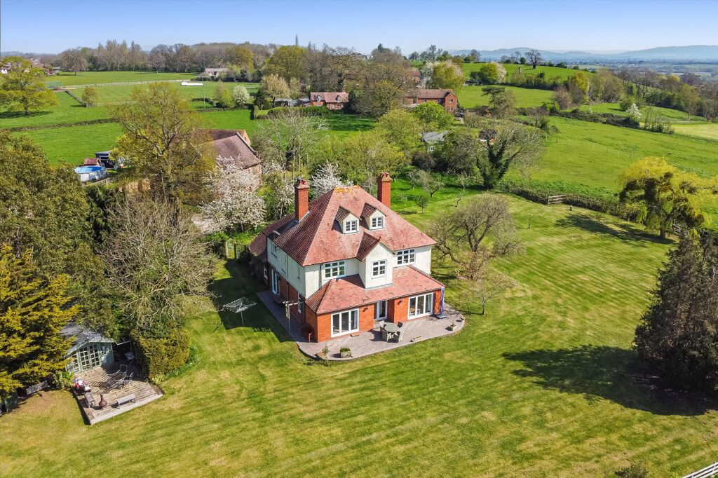 Image of School Road, Apperley, Gloucestershire GL19