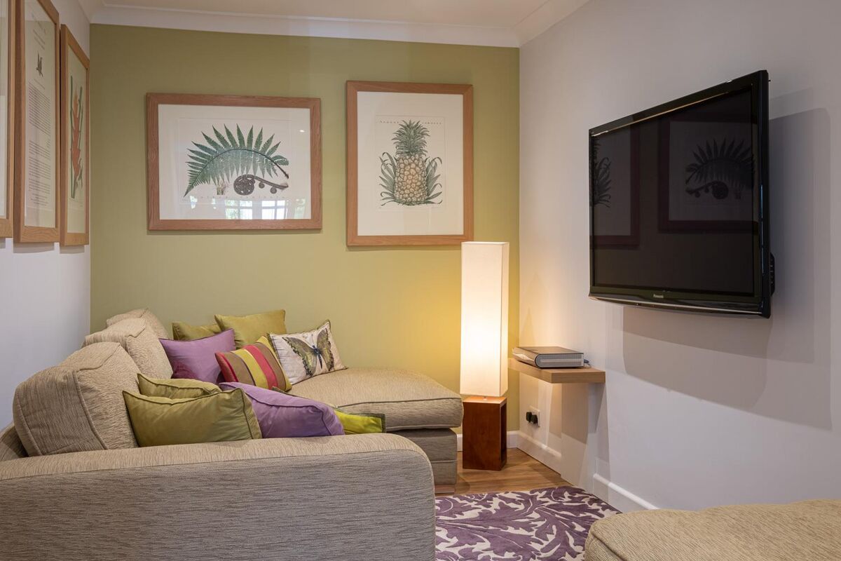 house for sale in Calderwood Court, Montpellier Parade, Cheltenham