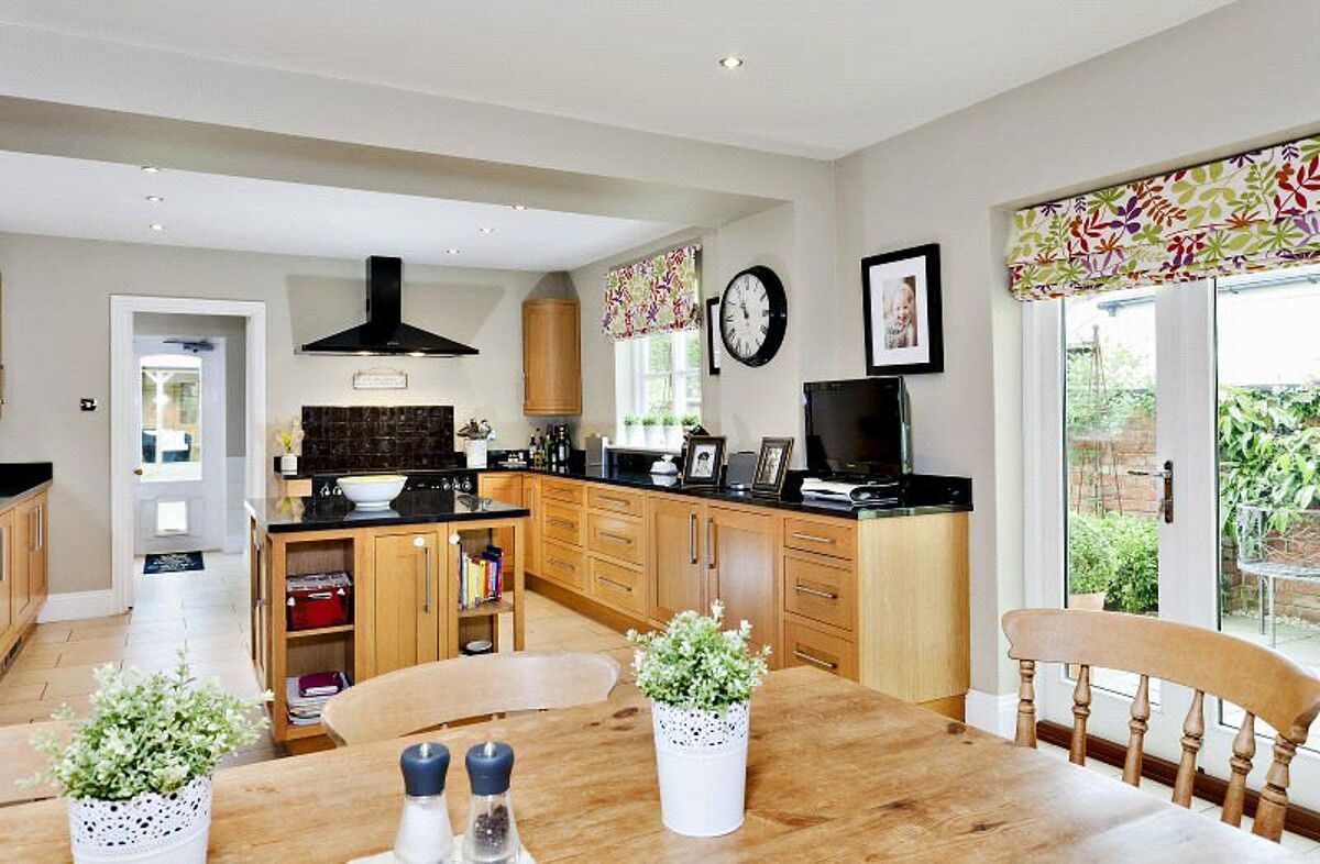 house for sale in Sydenham Road South, Cheltenham, Gloucestershire, GL52 CHE130088 Knight Frank