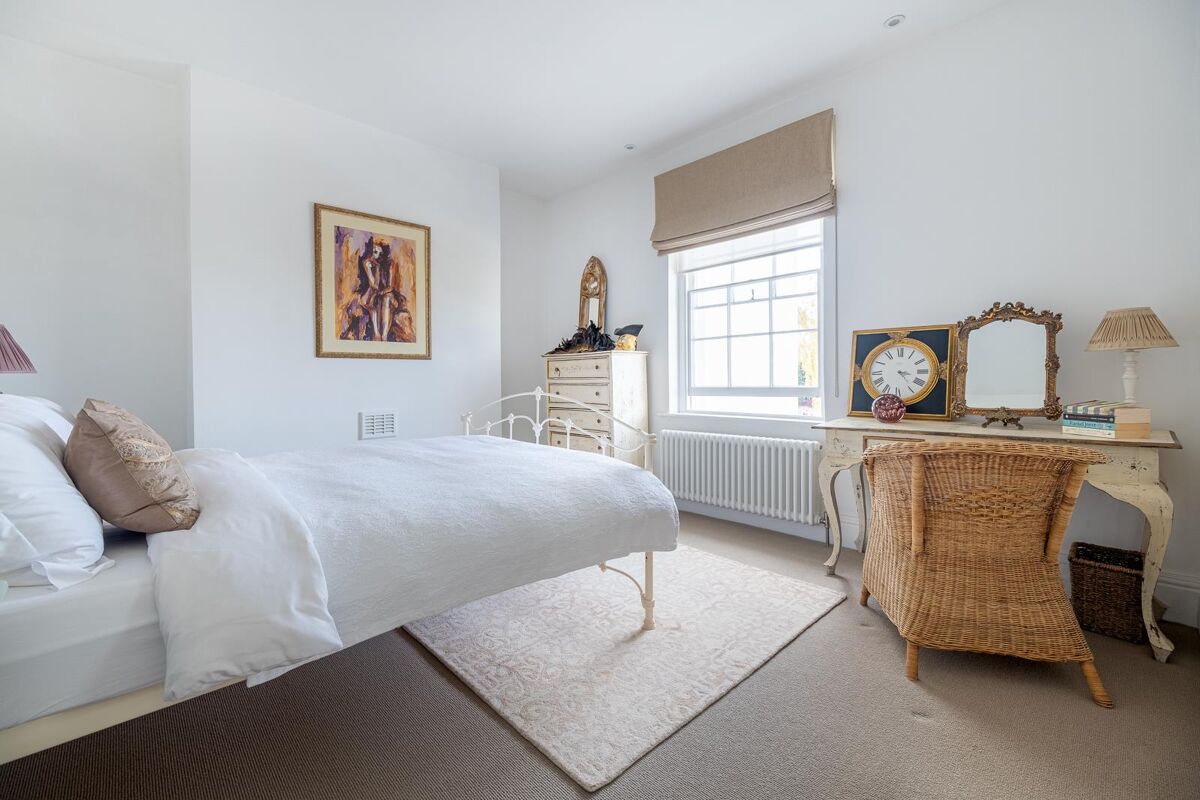 house for sale in Lansdown Parade, Cheltenham, Gloucestershire, GL50