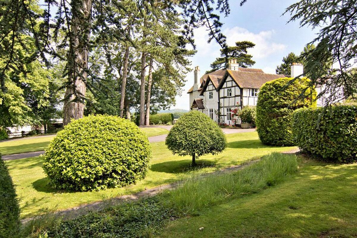 house for sale in Fairfields House, Bromsberrow Road, Redmarley