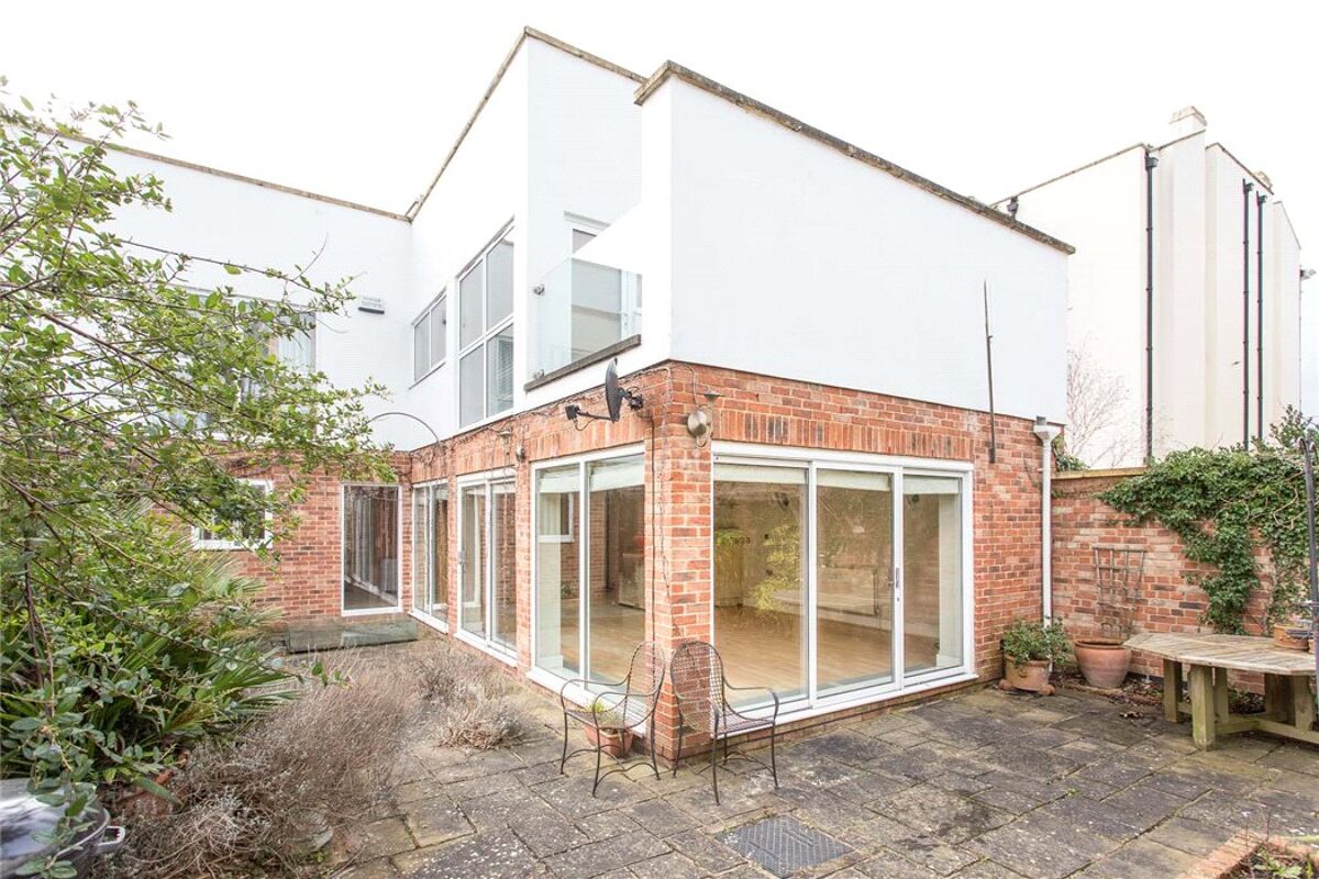 house for sale in Wellington Lane, Cheltenham, Gloucestershire, GL50