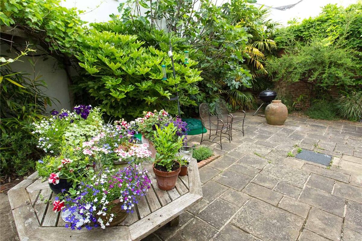 house for sale in Wellington Lane, Cheltenham, Gloucestershire, GL50