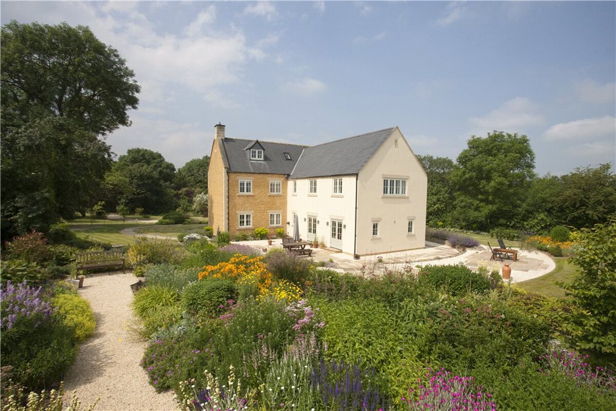 house for sale in Toddington, Cheltenham, Gloucestershire, GL54