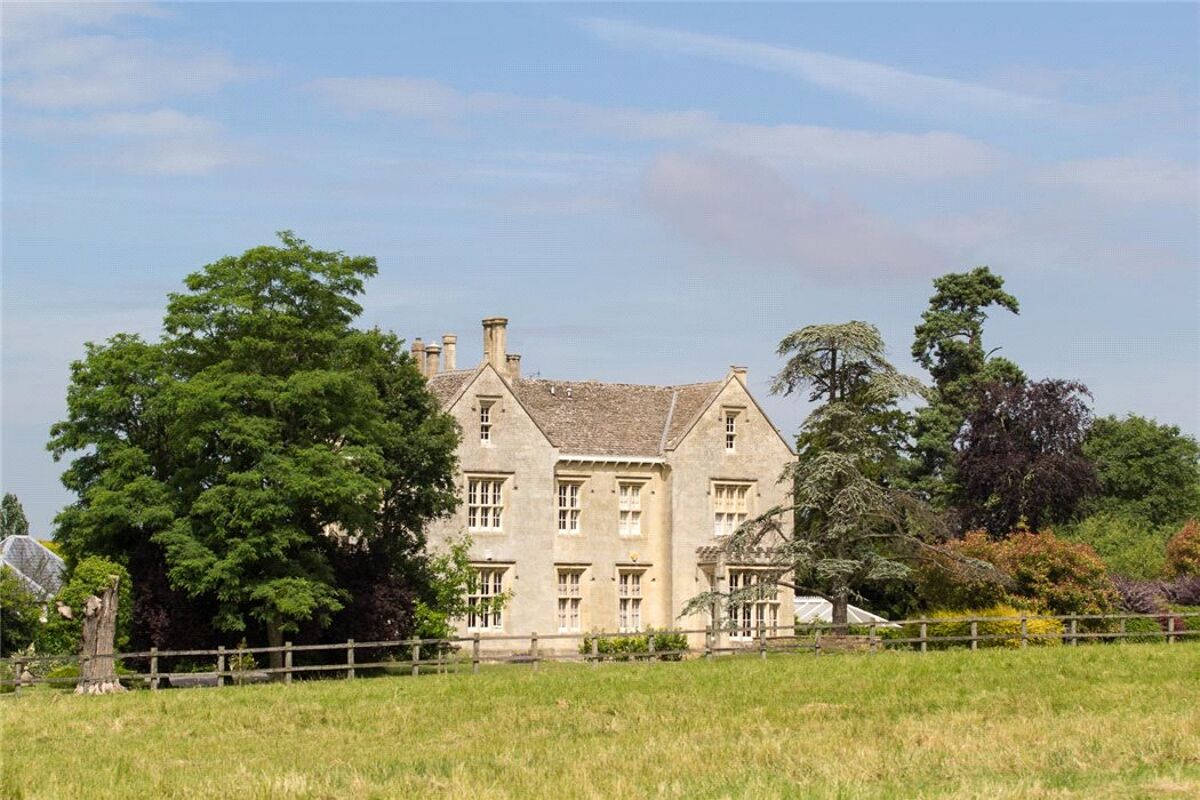 flat for sale in Prestbury Manor House, Southam Road, Cheltenham