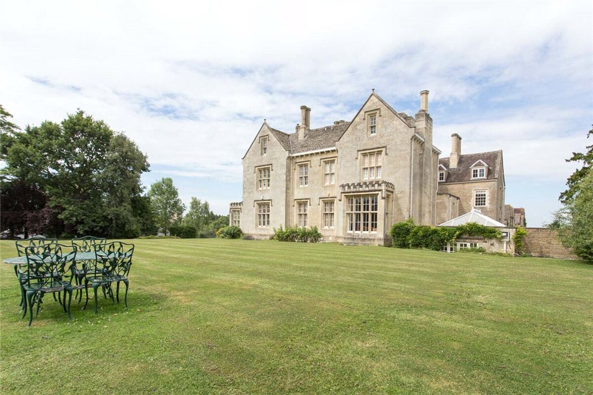 flat for sale in Prestbury Manor House, Southam Road, Cheltenham