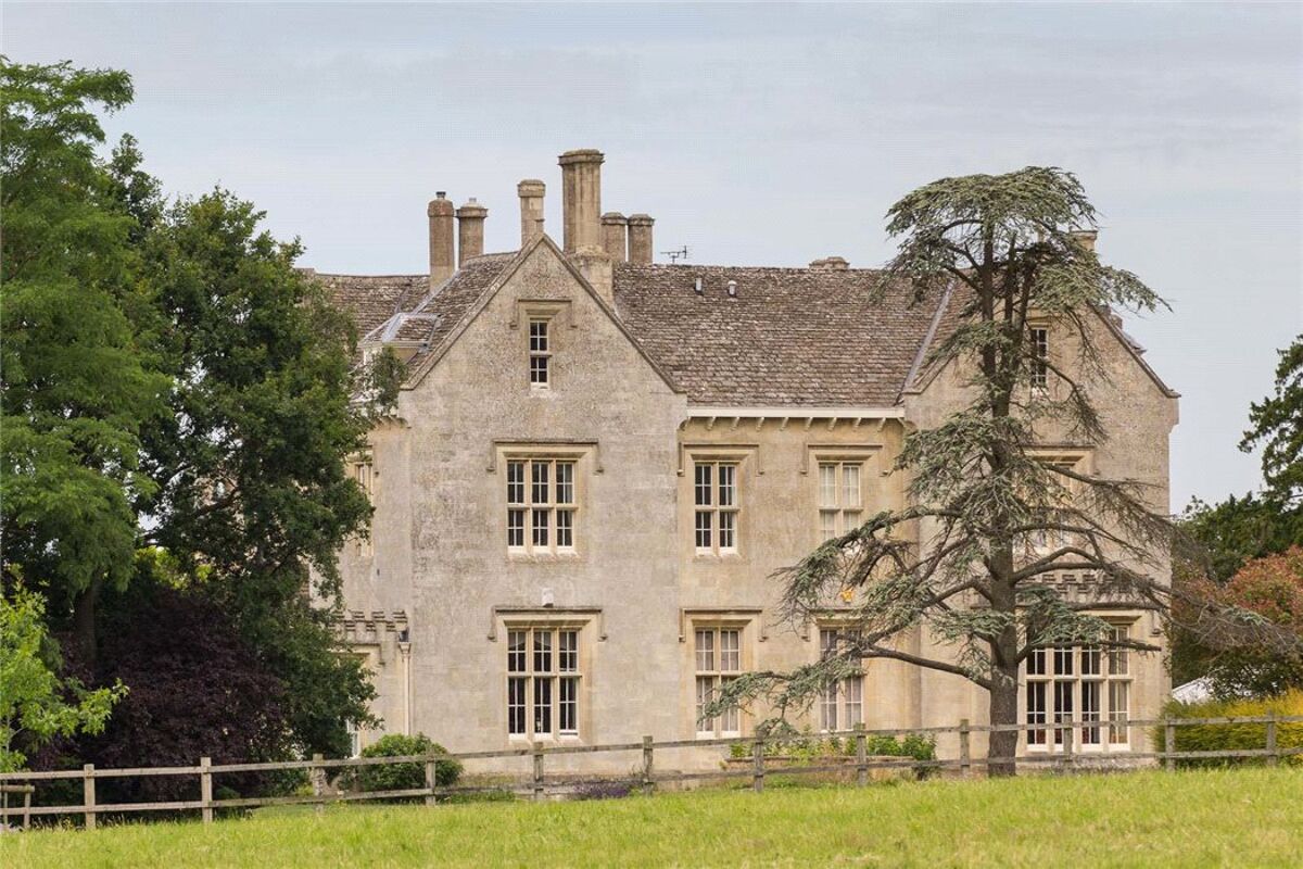 flat for sale in Prestbury Manor House, Southam Road, Cheltenham