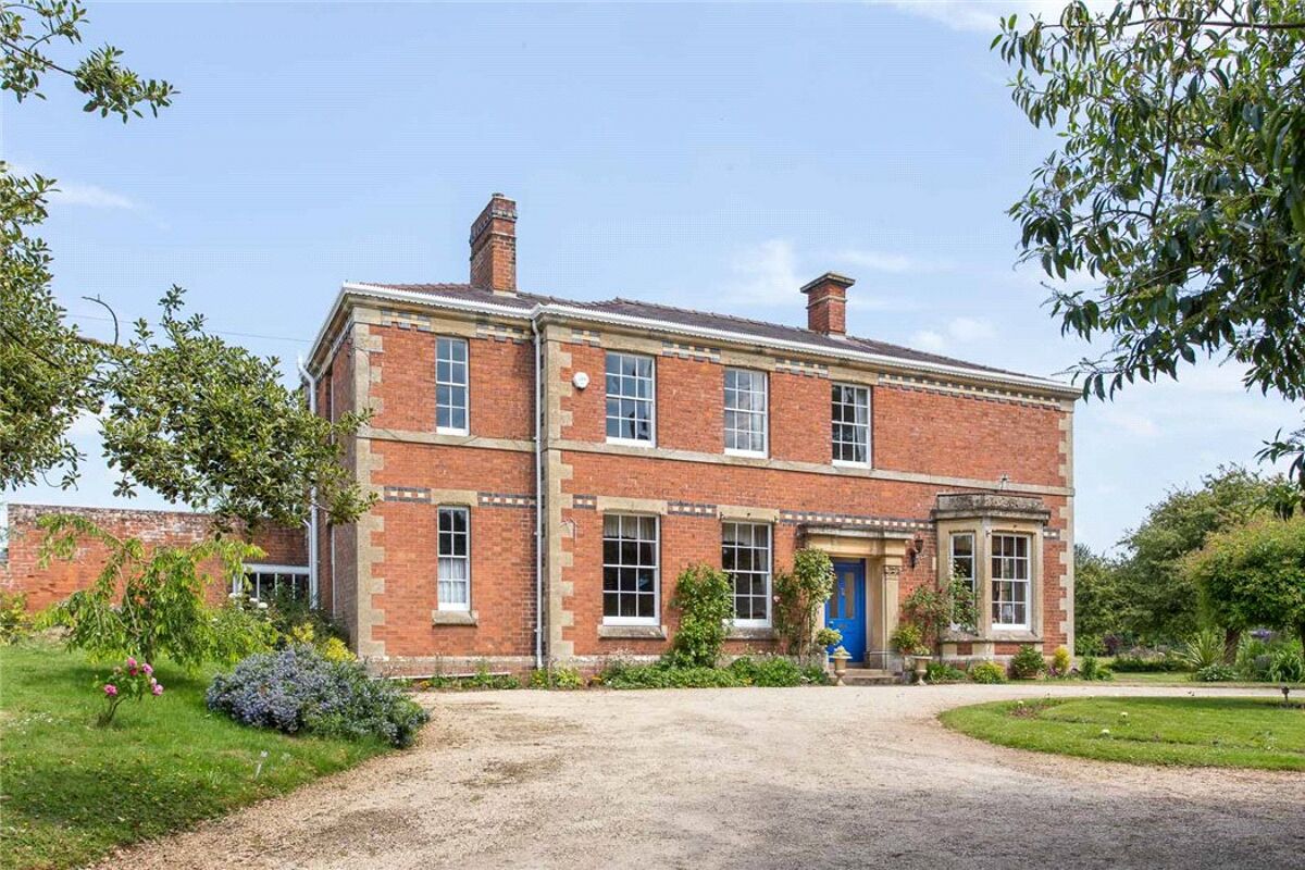 house for sale in The Scarr, Newent, Gloucestershire, GL18 CHE150179