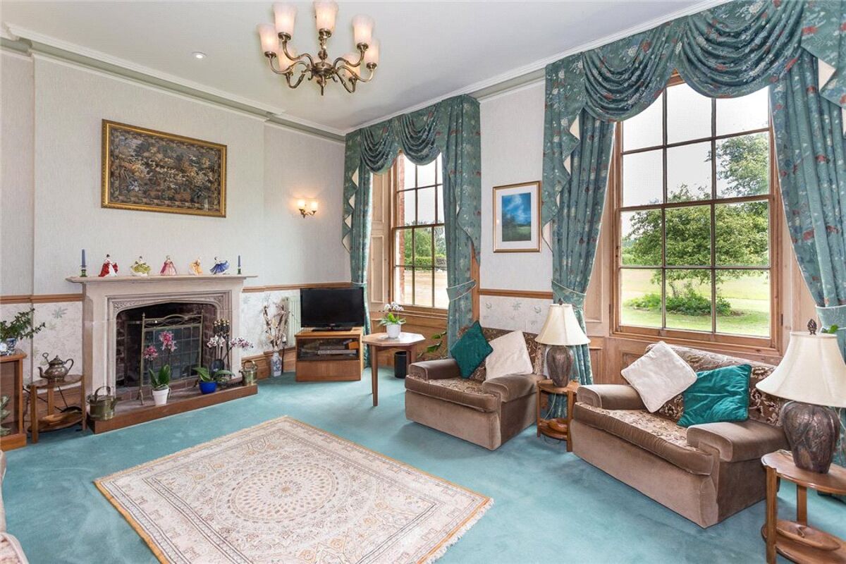 house for sale in The Scarr, Newent, Gloucestershire, GL18 CHE150179