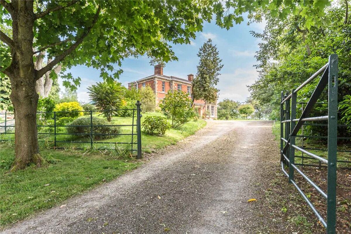 house for sale in The Scarr, Newent, Gloucestershire, GL18 CHE150179